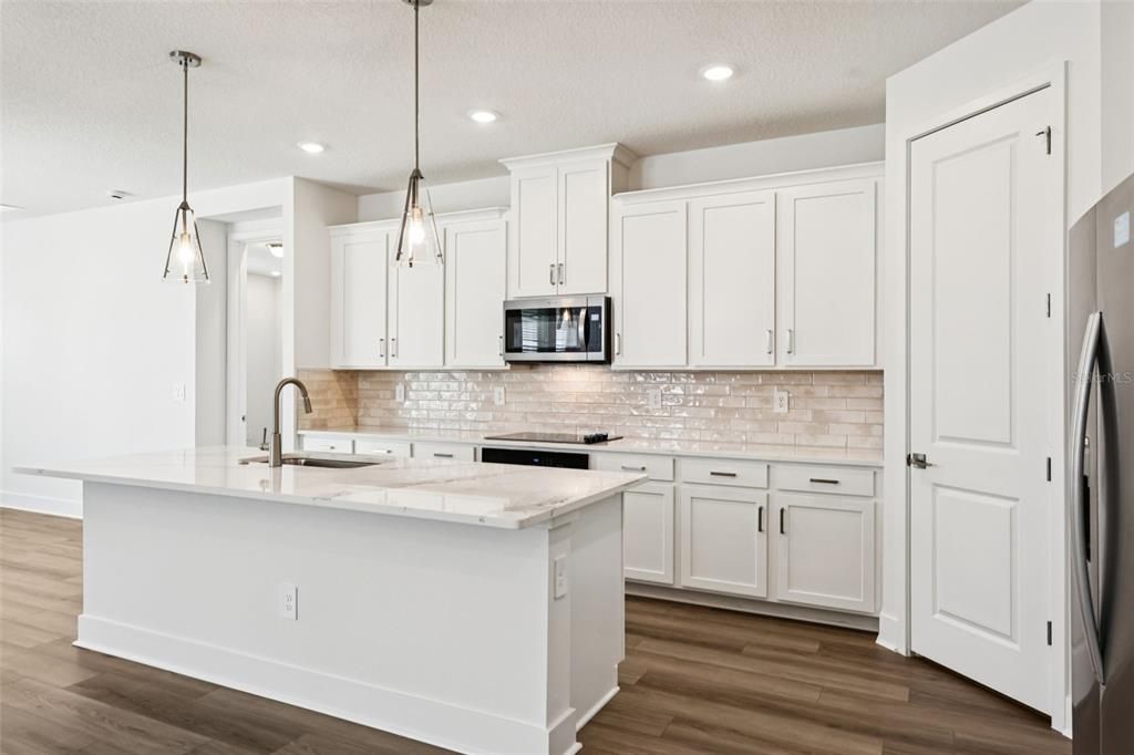 Active With Contract: $393,750 (4 beds, 3 baths, 2190 Square Feet)