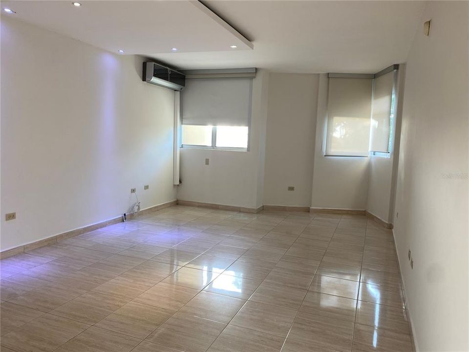 В аренду: $3,200 (3 спален, 2 ванн, 2200 Квадратных фут)