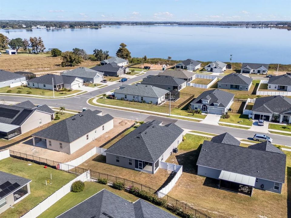 待售: $368,900 (4 贝兹, 2 浴室, 2056 平方英尺)