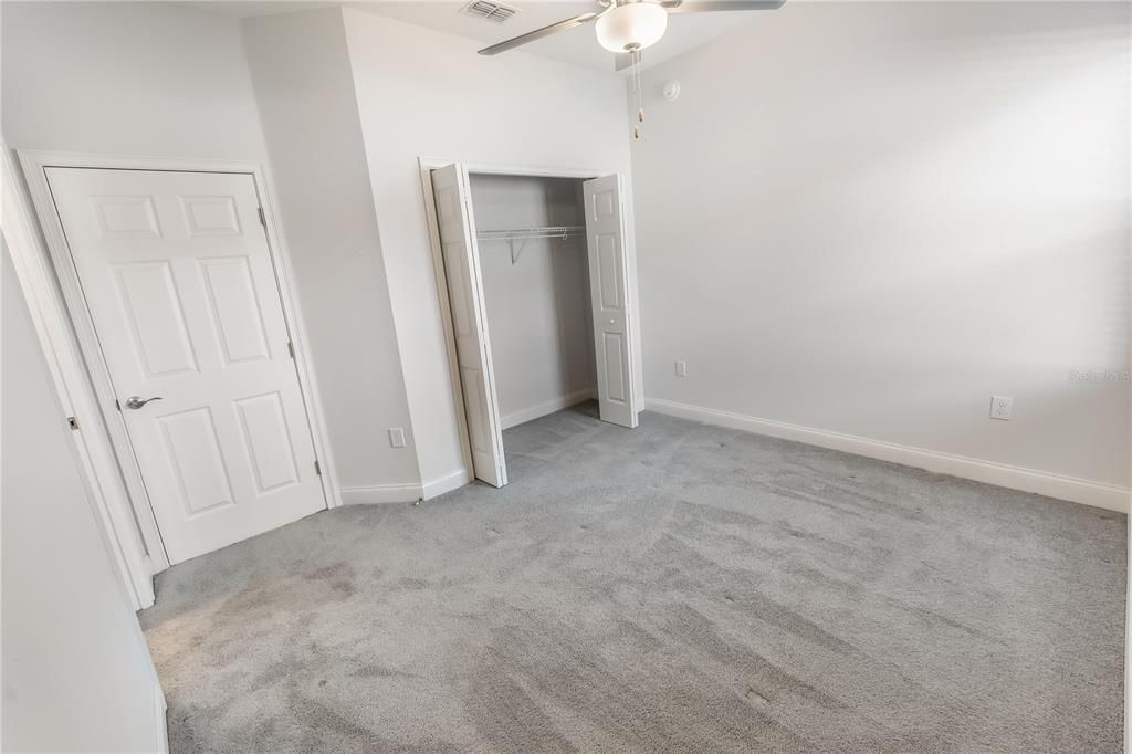 待售: $368,900 (4 贝兹, 2 浴室, 2056 平方英尺)