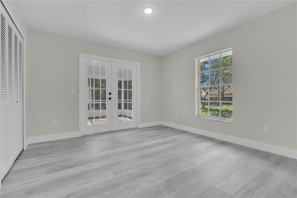 待售: $385,000 (3 贝兹, 2 浴室, 1910 平方英尺)