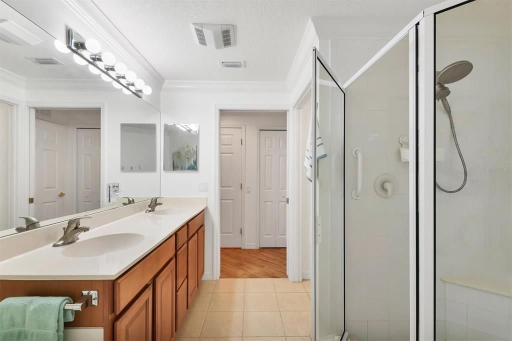 For Sale: $360,000 (2 beds, 2 baths, 1554 Square Feet)