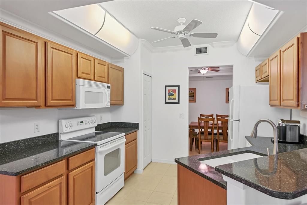 For Sale: $360,000 (2 beds, 2 baths, 1554 Square Feet)