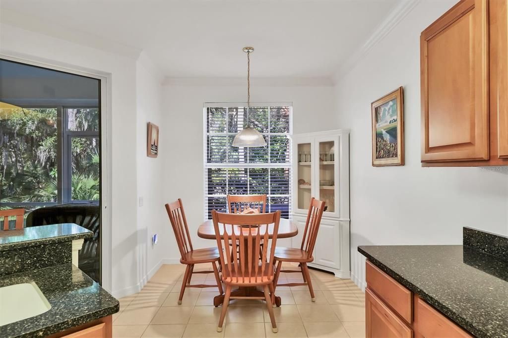 For Sale: $360,000 (2 beds, 2 baths, 1554 Square Feet)