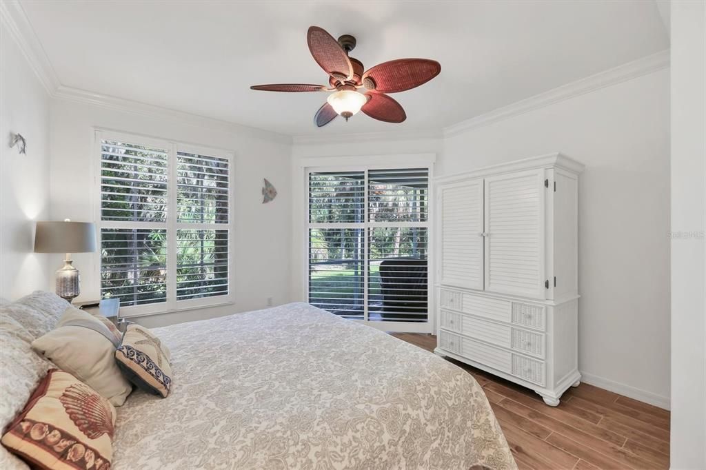 For Sale: $360,000 (2 beds, 2 baths, 1554 Square Feet)