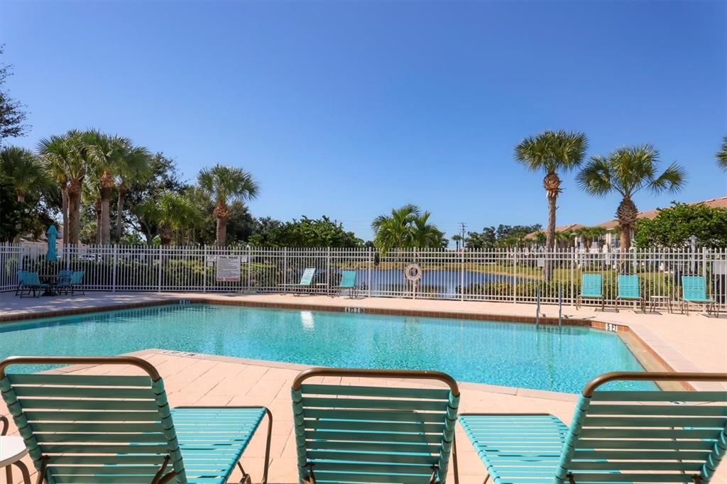 For Sale: $360,000 (2 beds, 2 baths, 1554 Square Feet)