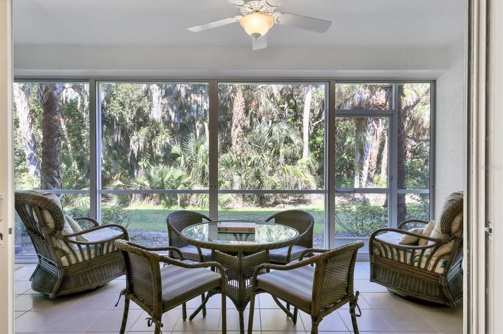 For Sale: $360,000 (2 beds, 2 baths, 1554 Square Feet)