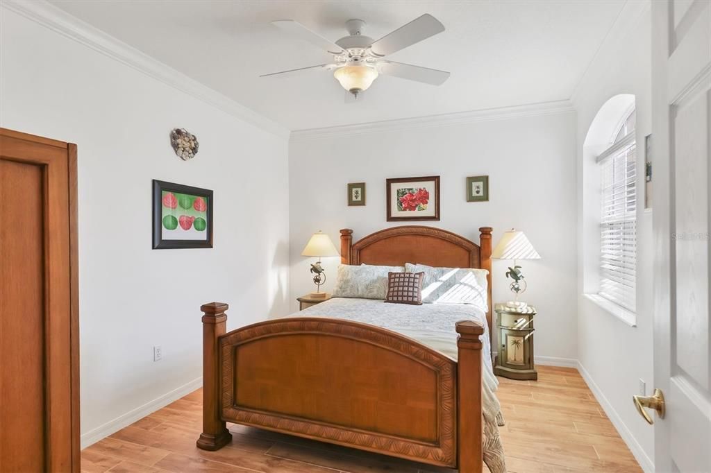 For Sale: $360,000 (2 beds, 2 baths, 1554 Square Feet)