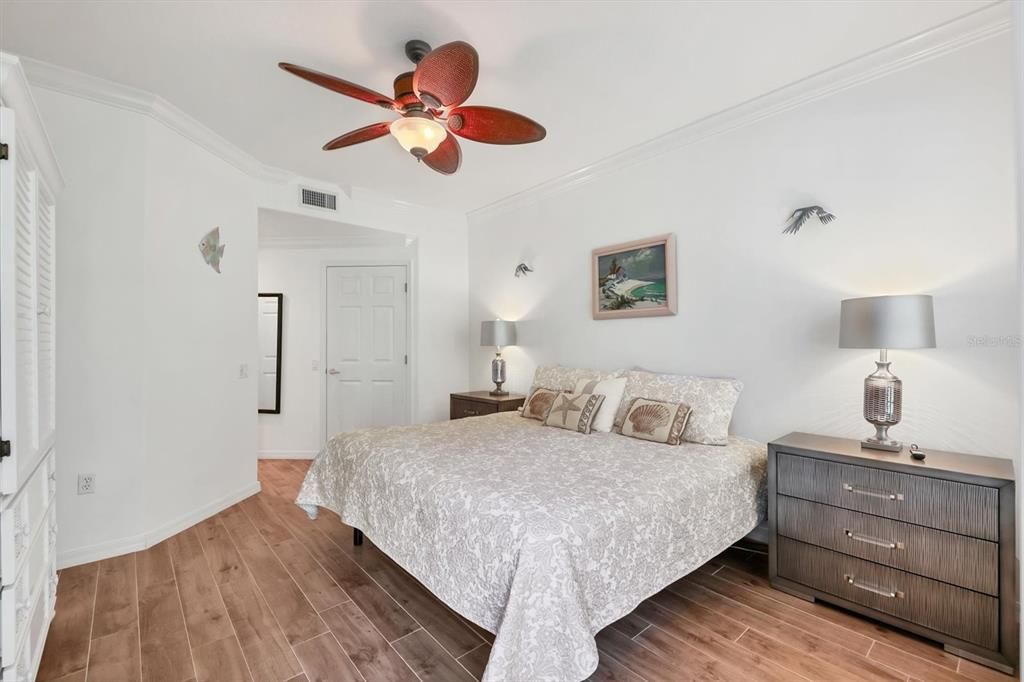 For Sale: $360,000 (2 beds, 2 baths, 1554 Square Feet)