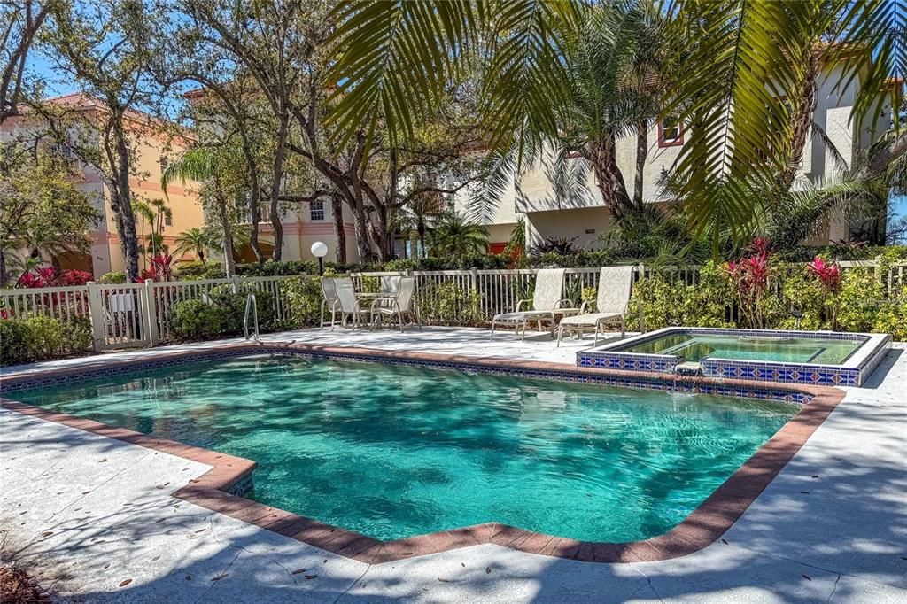 En Renta: $3,595 (2 camas, 2 baños, 1364 Pies cuadrados)