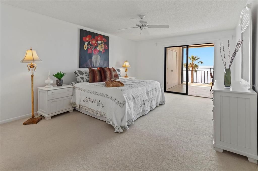 En Renta: $3,595 (2 camas, 2 baños, 1364 Pies cuadrados)