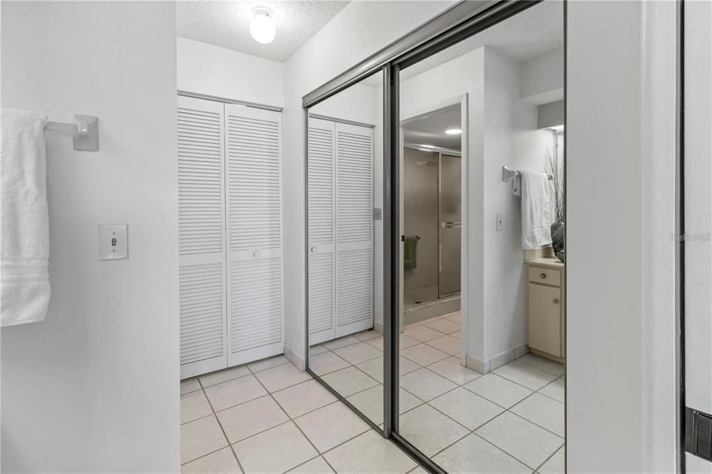 En Renta: $3,595 (2 camas, 2 baños, 1364 Pies cuadrados)