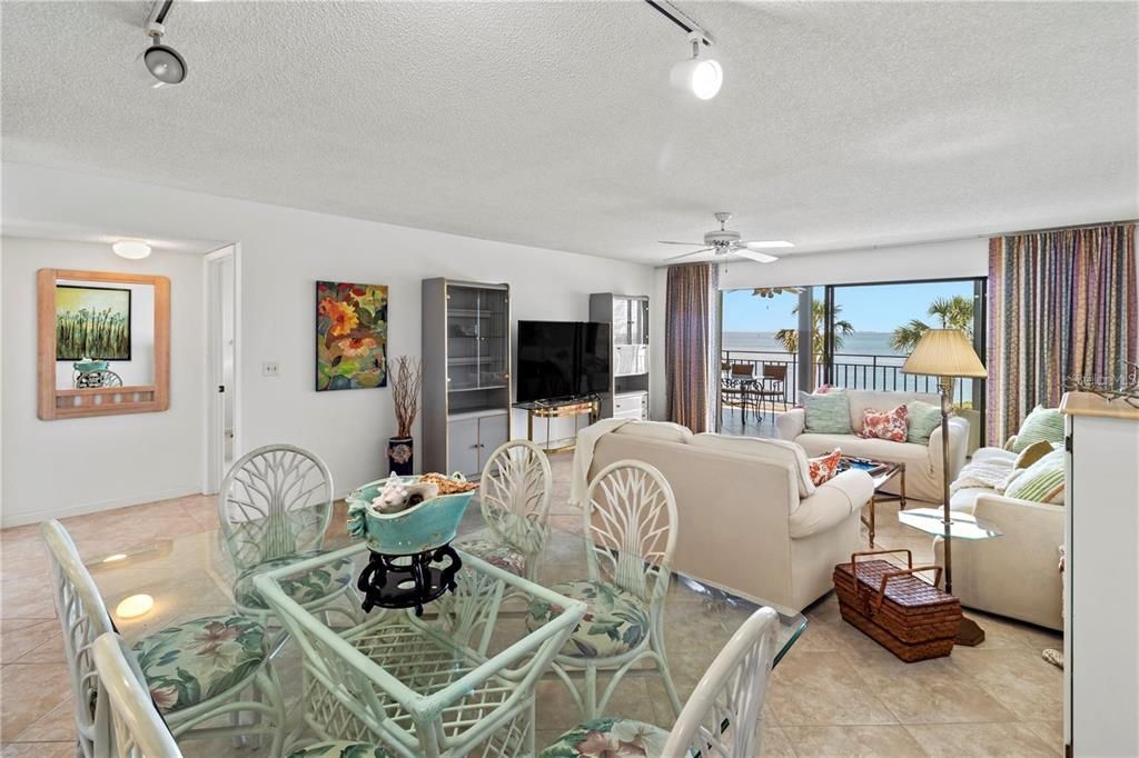 En Renta: $3,595 (2 camas, 2 baños, 1364 Pies cuadrados)