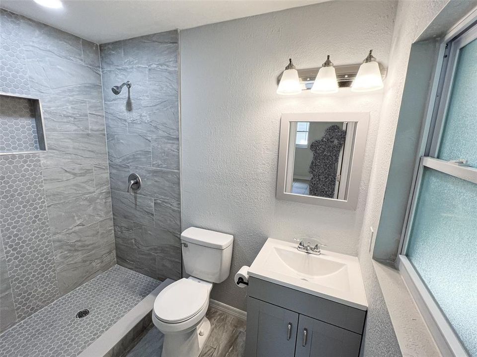 For Rent: $2,000 (2 beds, 2 baths, 1000 Square Feet)