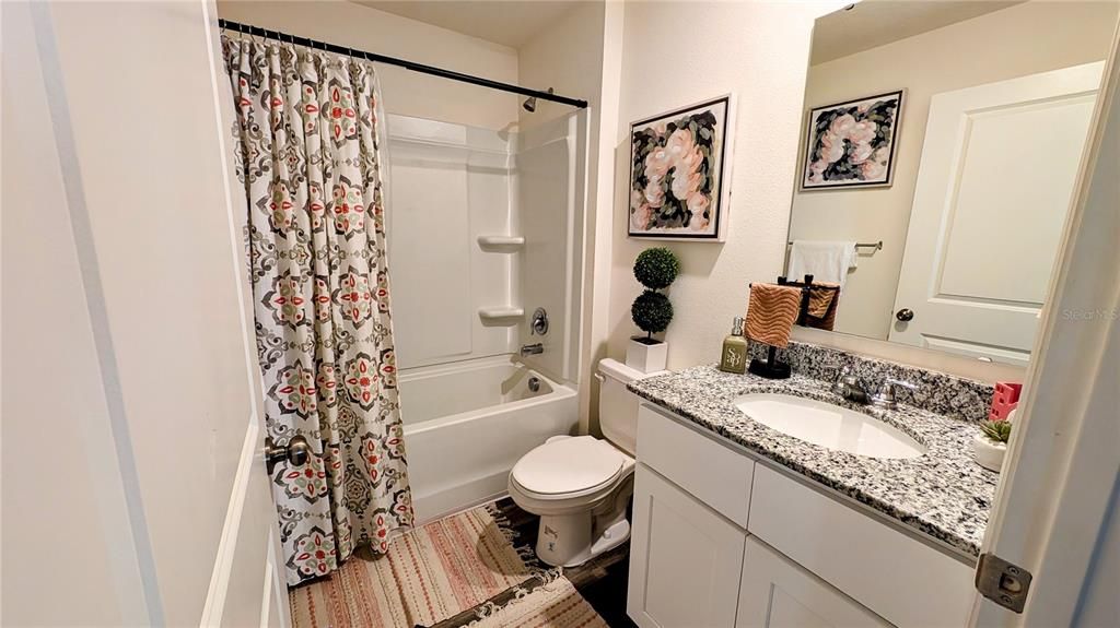 出租: $2,300 (3 贝兹, 2 浴室, 1526 平方英尺)