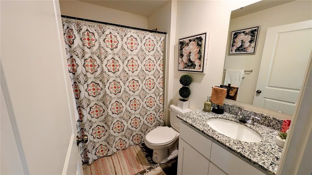 出租: $2,300 (3 贝兹, 2 浴室, 1526 平方英尺)