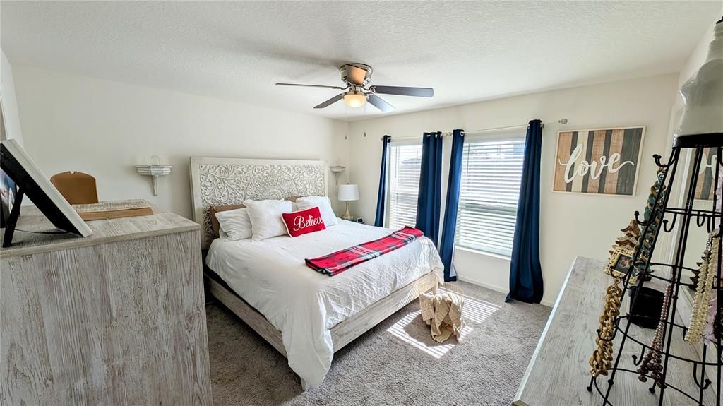 出租: $2,300 (3 贝兹, 2 浴室, 1526 平方英尺)