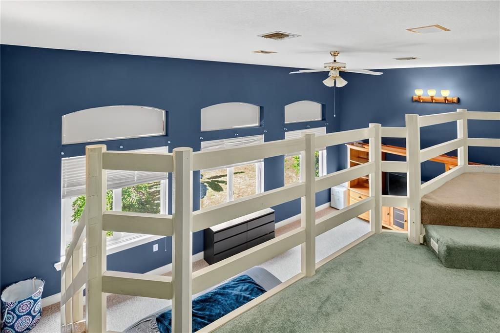 For Sale: $1,250,000 (6 beds, 4 baths, 4225 Square Feet)