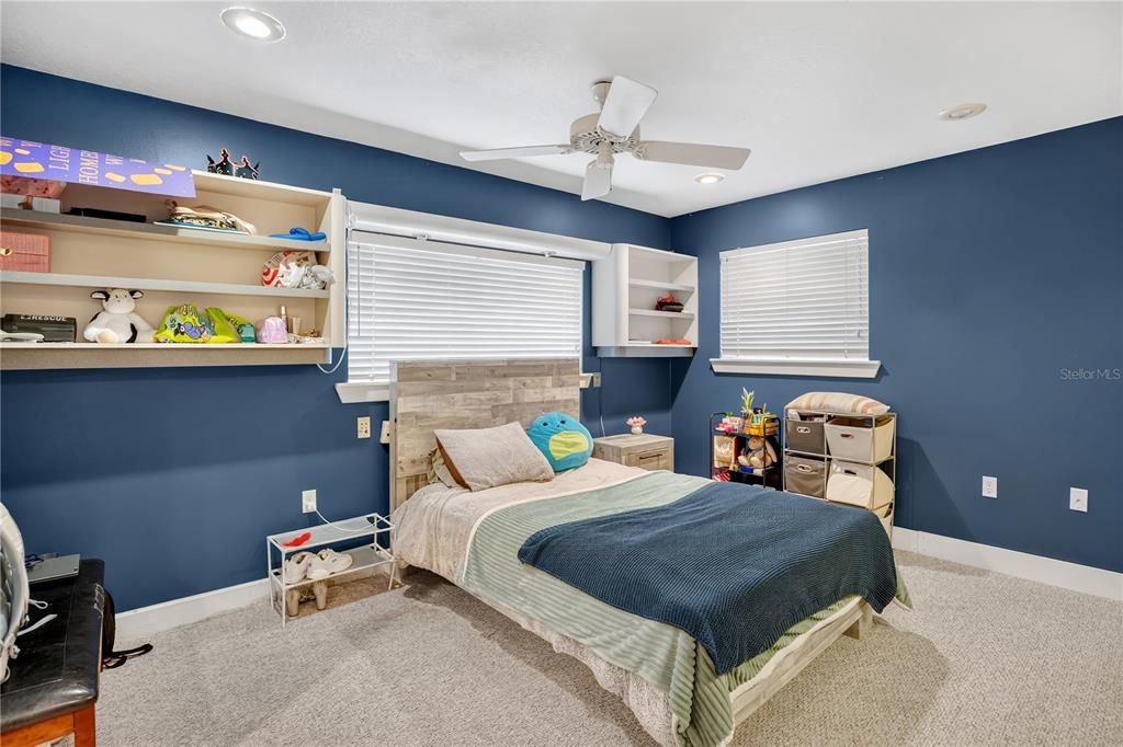 For Sale: $1,250,000 (6 beds, 4 baths, 4225 Square Feet)