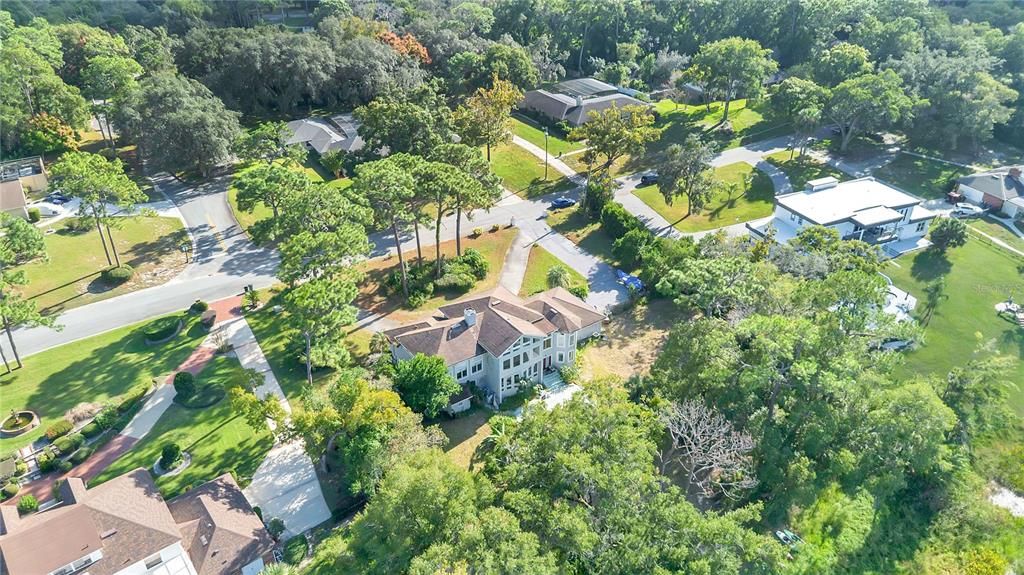 For Sale: $1,250,000 (6 beds, 4 baths, 4225 Square Feet)