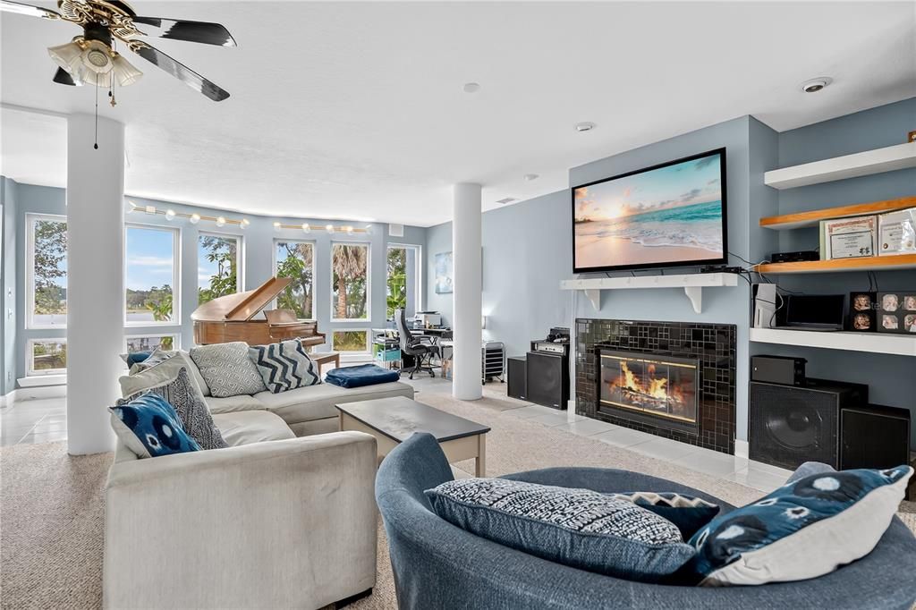 For Sale: $1,250,000 (6 beds, 4 baths, 4225 Square Feet)