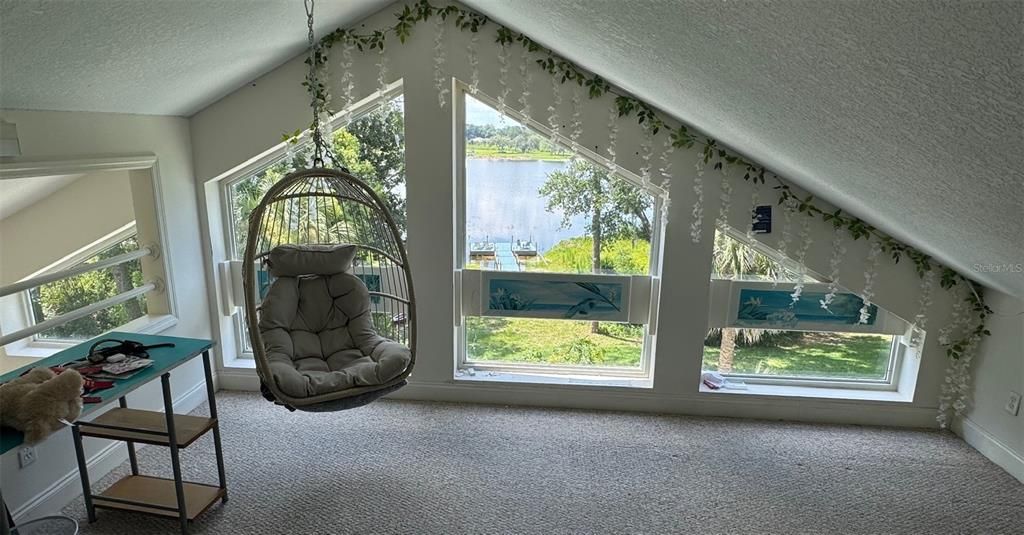 For Sale: $1,250,000 (6 beds, 4 baths, 4225 Square Feet)