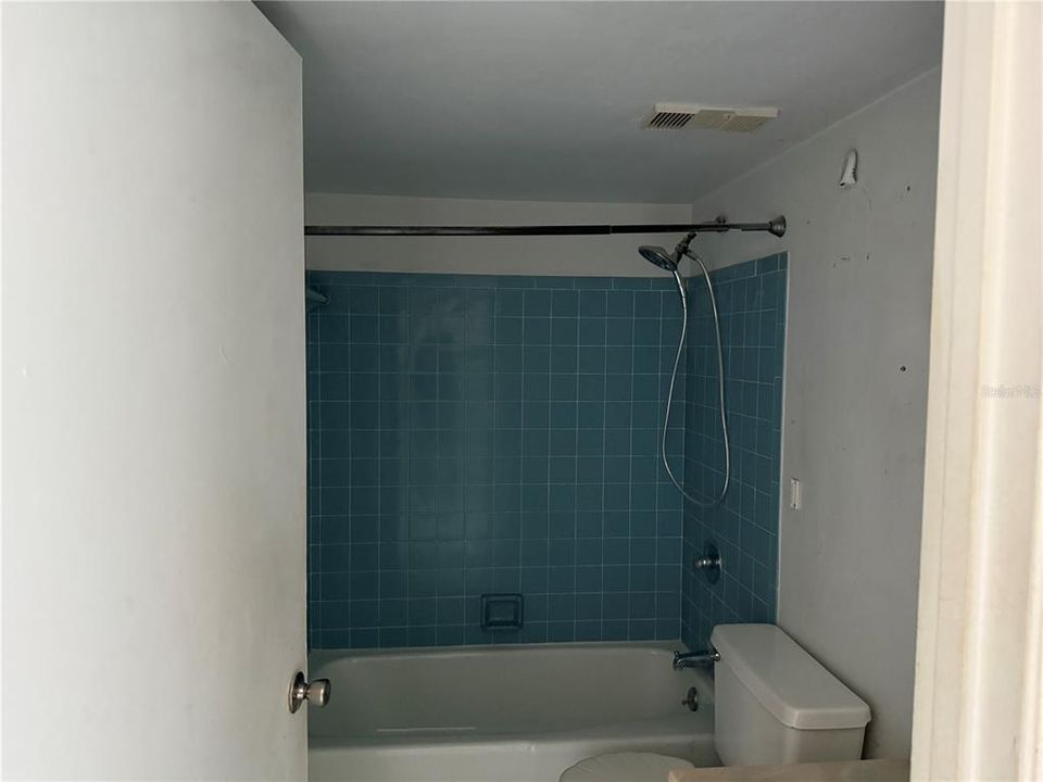 待售: $225,000 (2 贝兹, 2 浴室, 1110 平方英尺)