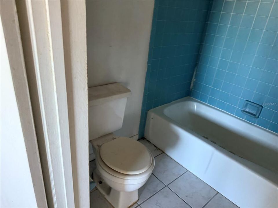 待售: $225,000 (2 贝兹, 2 浴室, 1110 平方英尺)