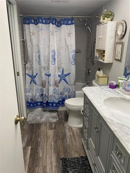 На продажу: $149,400 (1 спален, 1 ванн, 964 Квадратных фут)