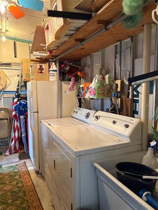 For Sale: $120,000 (2 beds, 1 baths, 1000 Square Feet)