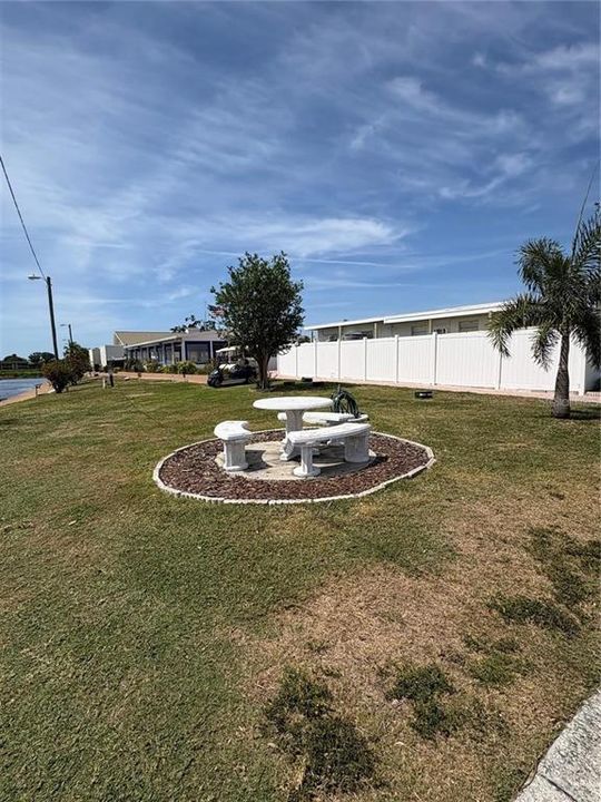 For Sale: $120,000 (2 beds, 1 baths, 1000 Square Feet)