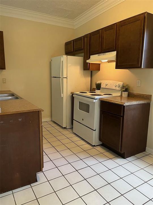 出租: $1,495 (2 贝兹, 1 浴室, 995 平方英尺)