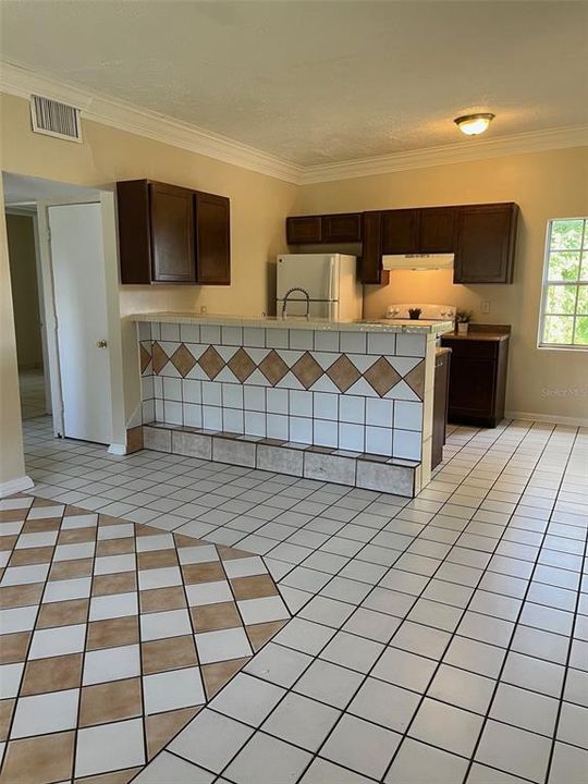 出租: $1,495 (2 贝兹, 1 浴室, 995 平方英尺)