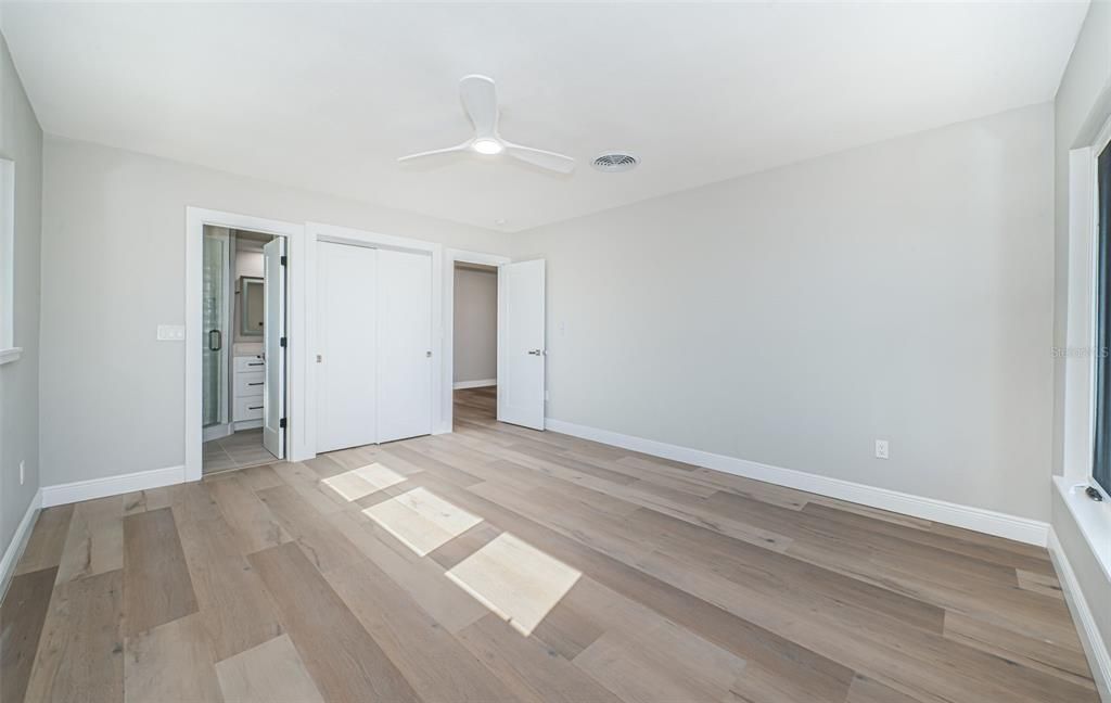 En Renta: $7,500 (4 camas, 3 baños, 2438 Pies cuadrados)