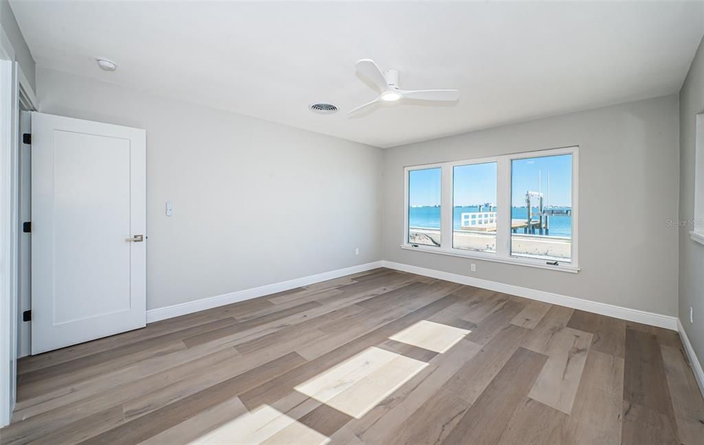 En Renta: $7,500 (4 camas, 3 baños, 2438 Pies cuadrados)