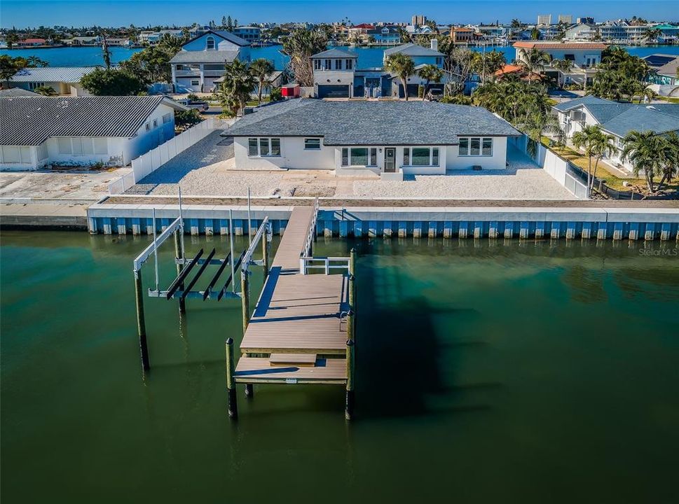 En Renta: $7,500 (4 camas, 3 baños, 2438 Pies cuadrados)