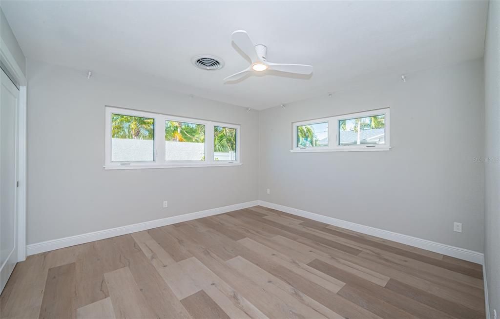 En Renta: $7,500 (4 camas, 3 baños, 2438 Pies cuadrados)