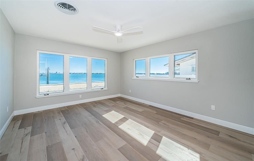 En Renta: $7,500 (4 camas, 3 baños, 2438 Pies cuadrados)