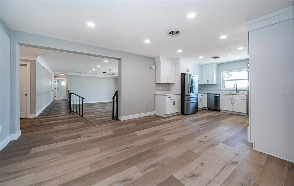 En Renta: $7,500 (4 camas, 3 baños, 2438 Pies cuadrados)