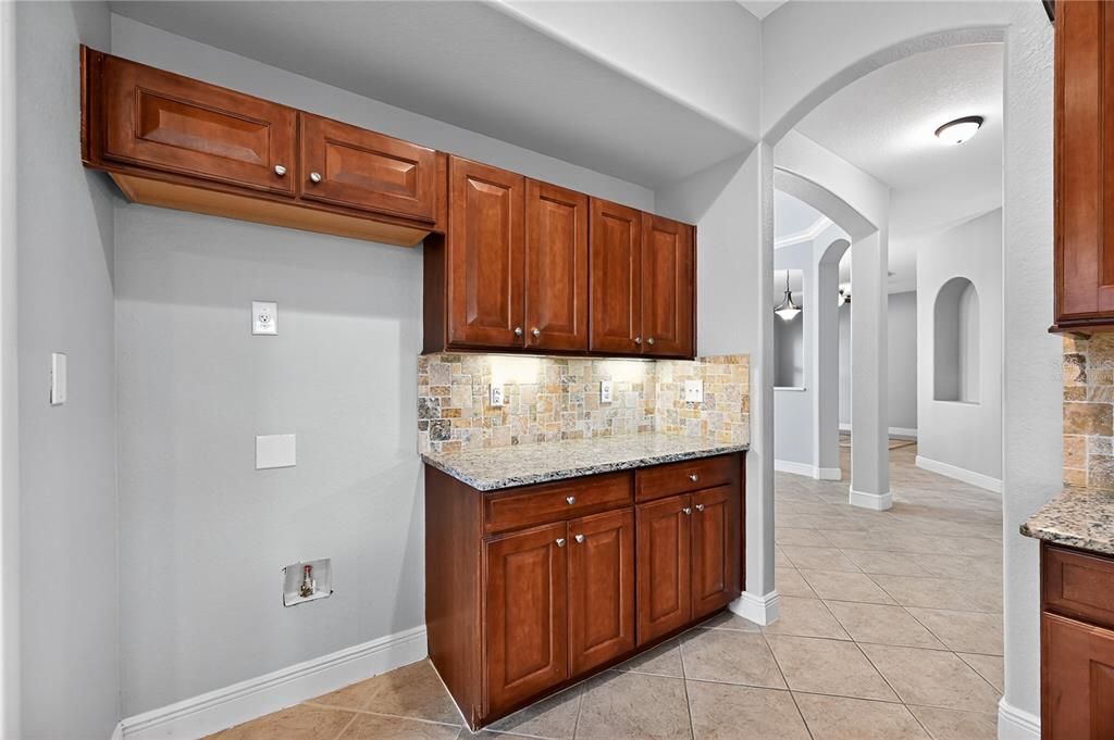 Active With Contract: $594,900 (4 beds, 3 baths, 3144 Square Feet)