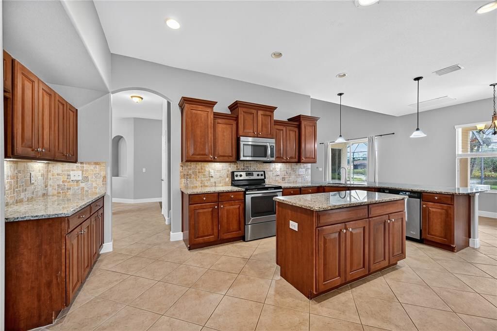 Active With Contract: $594,900 (4 beds, 3 baths, 3144 Square Feet)