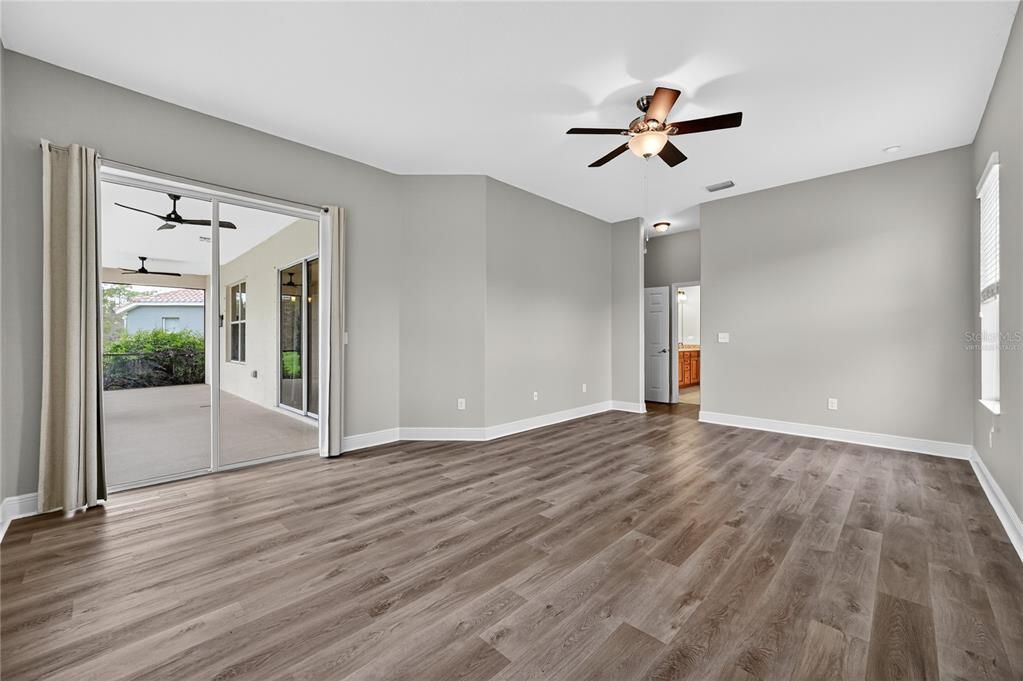 Active With Contract: $594,900 (4 beds, 3 baths, 3144 Square Feet)