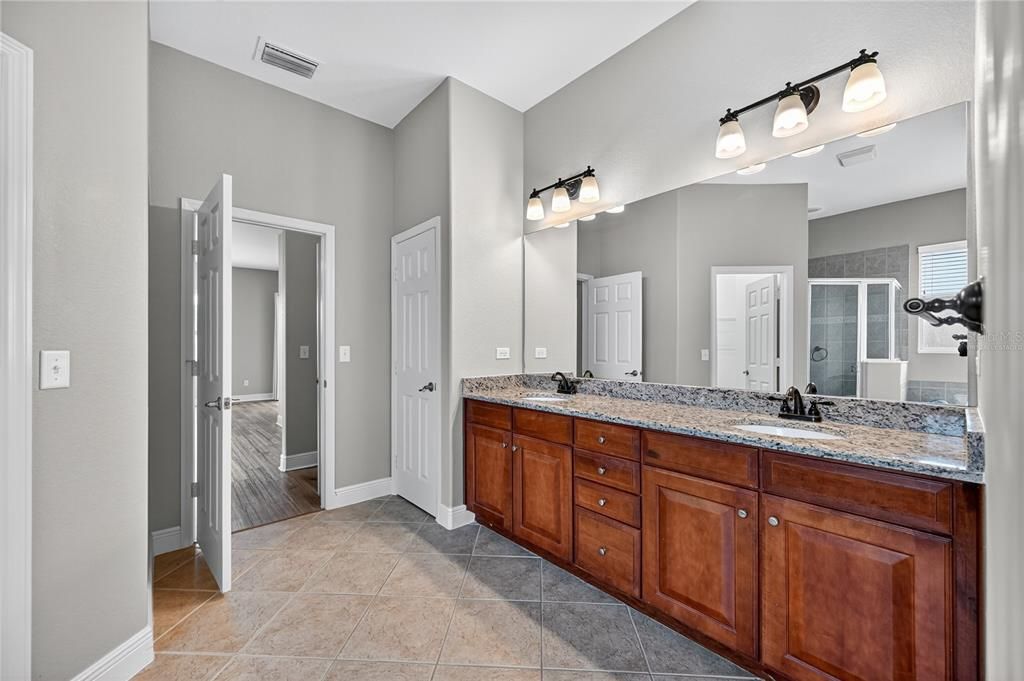 Active With Contract: $594,900 (4 beds, 3 baths, 3144 Square Feet)