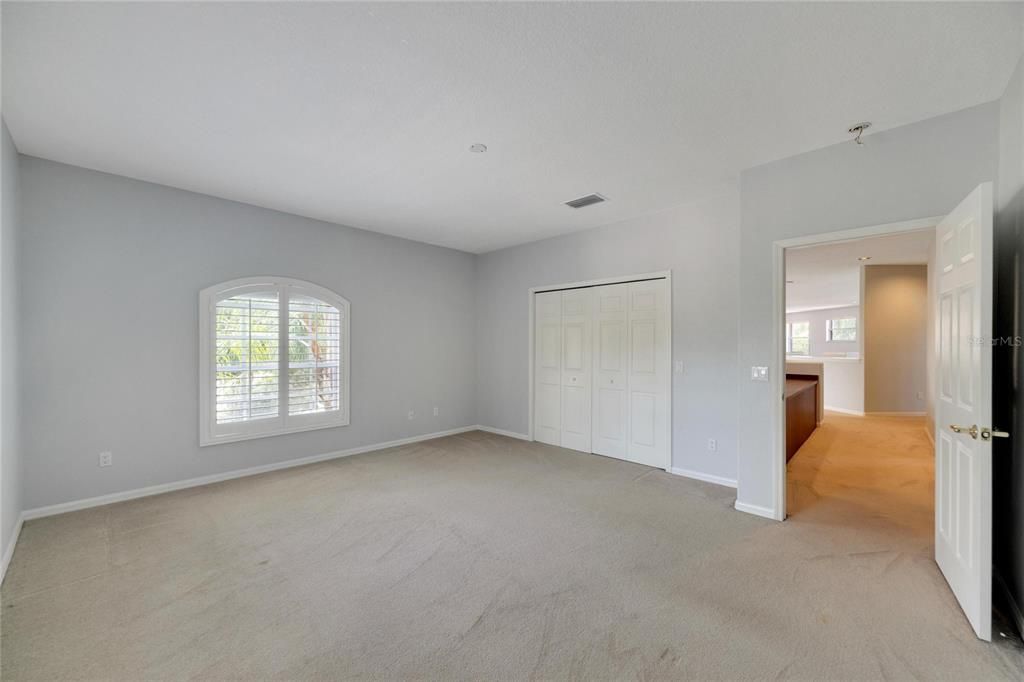 For Sale: $1,900,000 (5 beds, 3 baths, 5391 Square Feet)