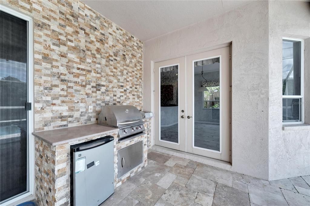 For Sale: $1,900,000 (5 beds, 3 baths, 5391 Square Feet)