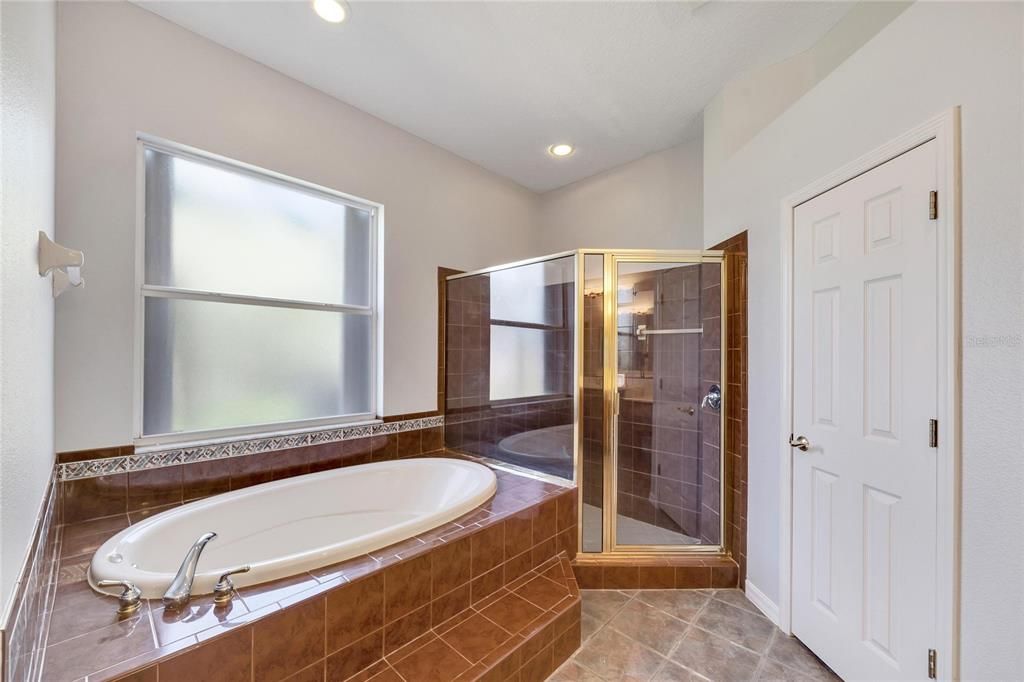 For Sale: $1,900,000 (5 beds, 3 baths, 5391 Square Feet)