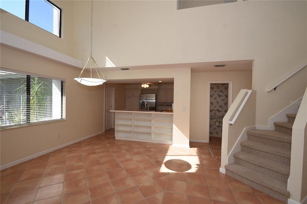 For Rent: $1,750 (3 beds, 2 baths, 1381 Square Feet)