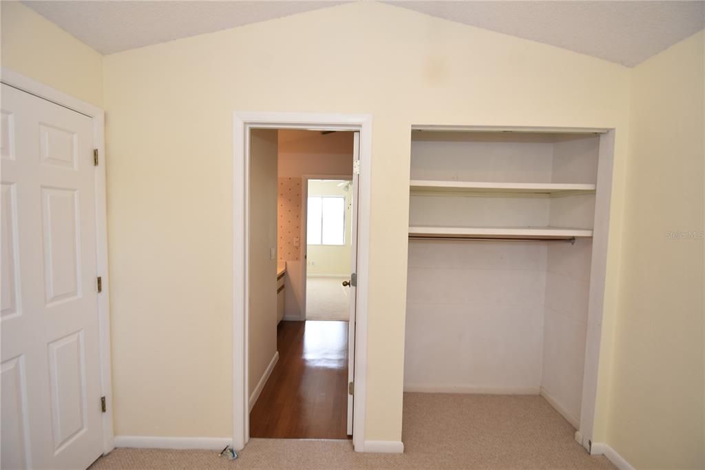 For Rent: $1,750 (3 beds, 2 baths, 1381 Square Feet)