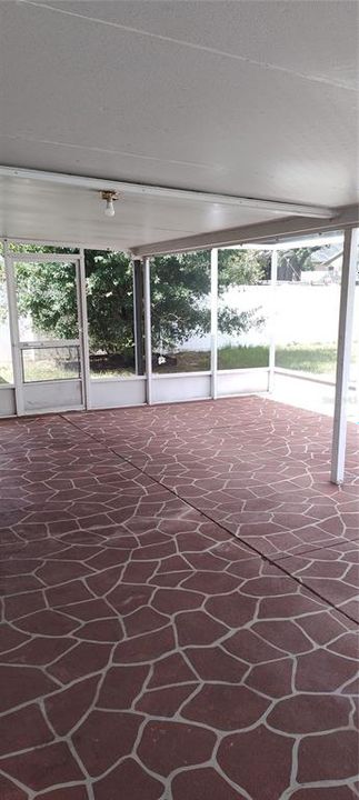 出租: $2,195 (4 贝兹, 2 浴室, 1590 平方英尺)