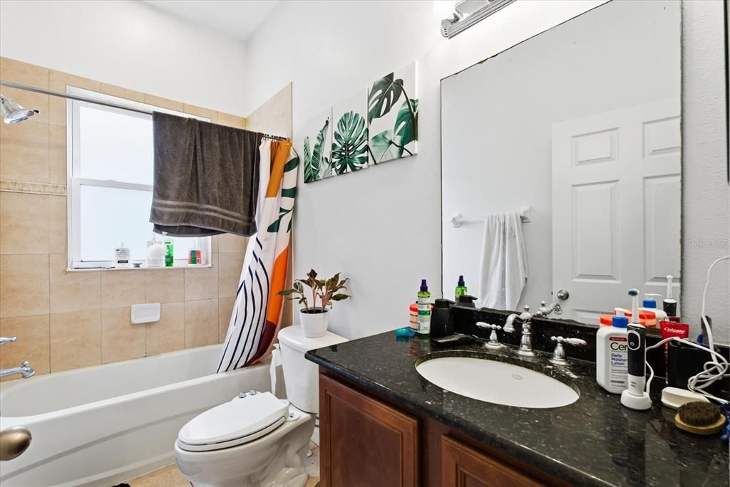 Active With Contract: $299,990 (2 beds, 2 baths, 1620 Square Feet)